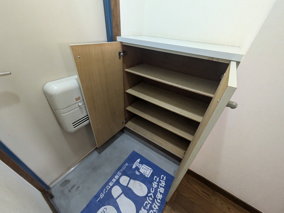 シューズボックス