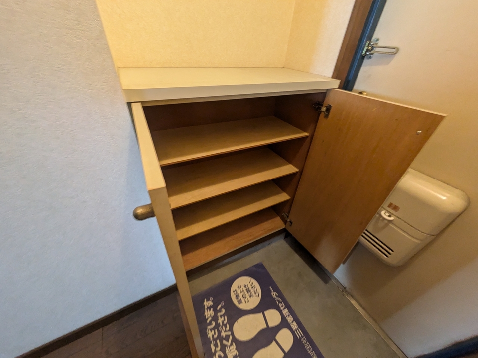 シューズボックス