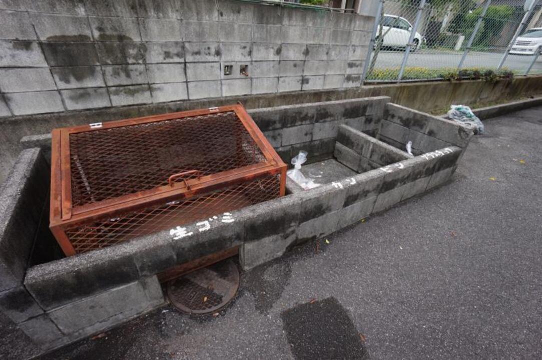 ゴミステーション