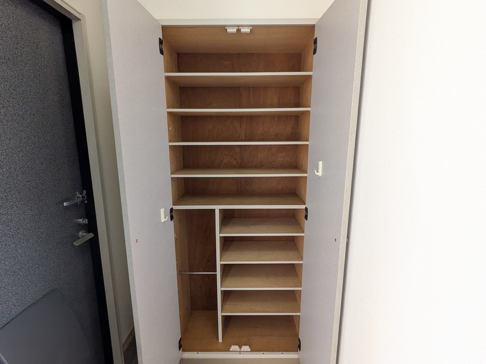 シューズボックス