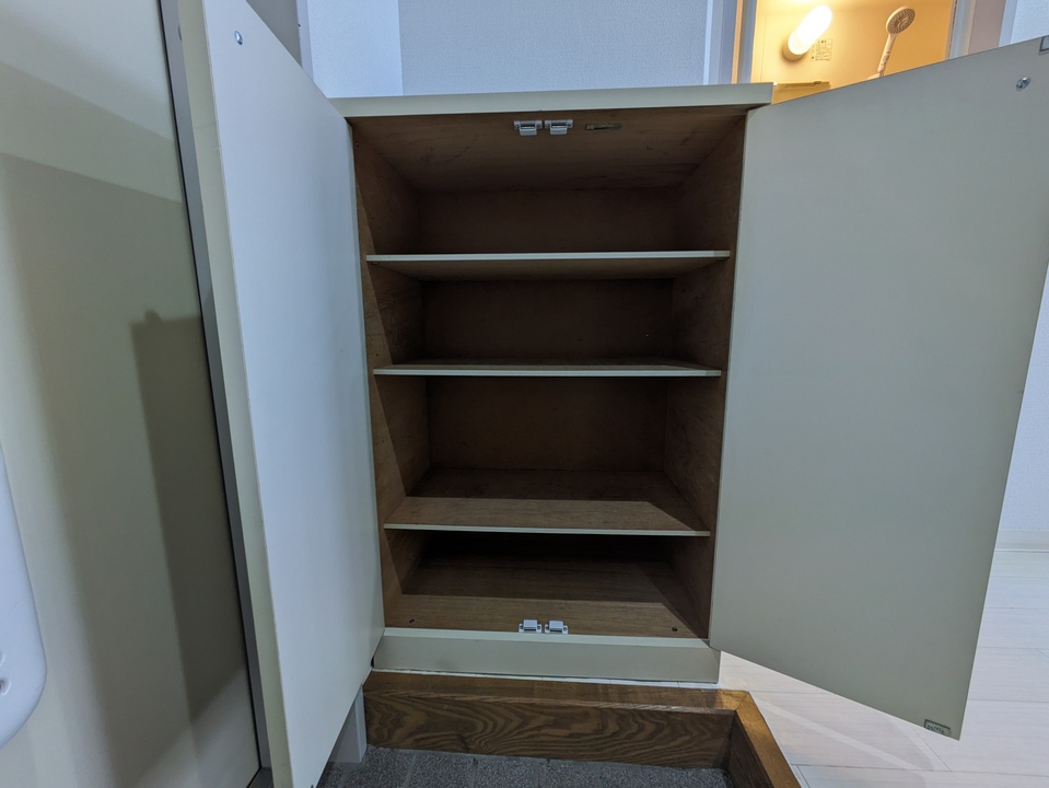 シューズボックス