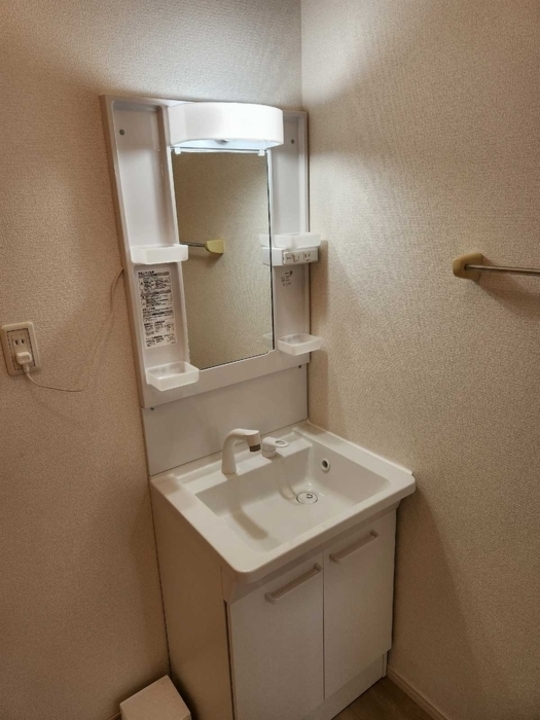 シャワー付洗面化粧台