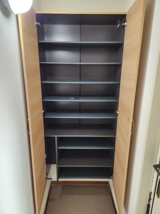 シューズボックス