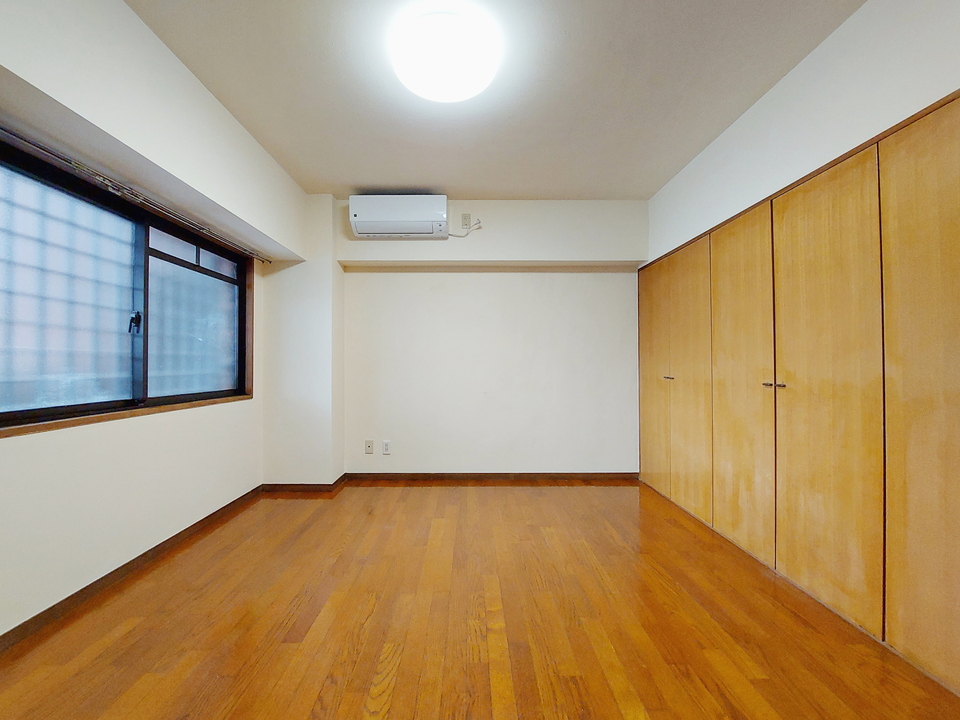 洋室 7.3帖