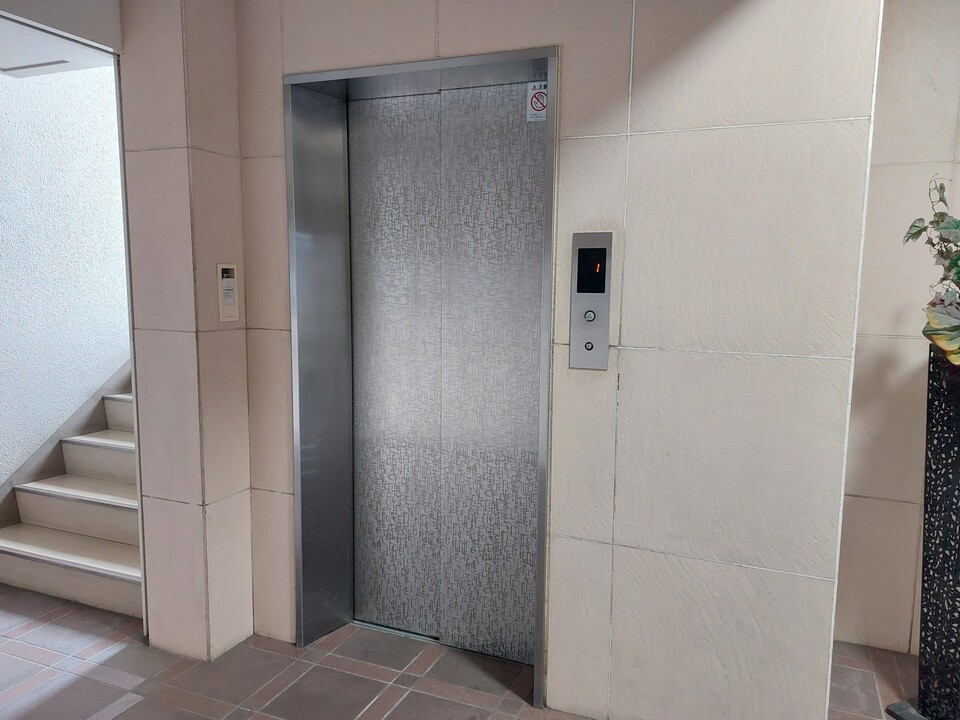 エレベーター