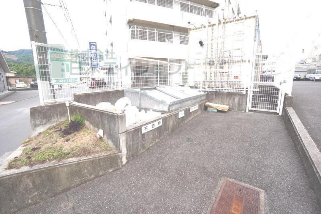 ゴミステーション