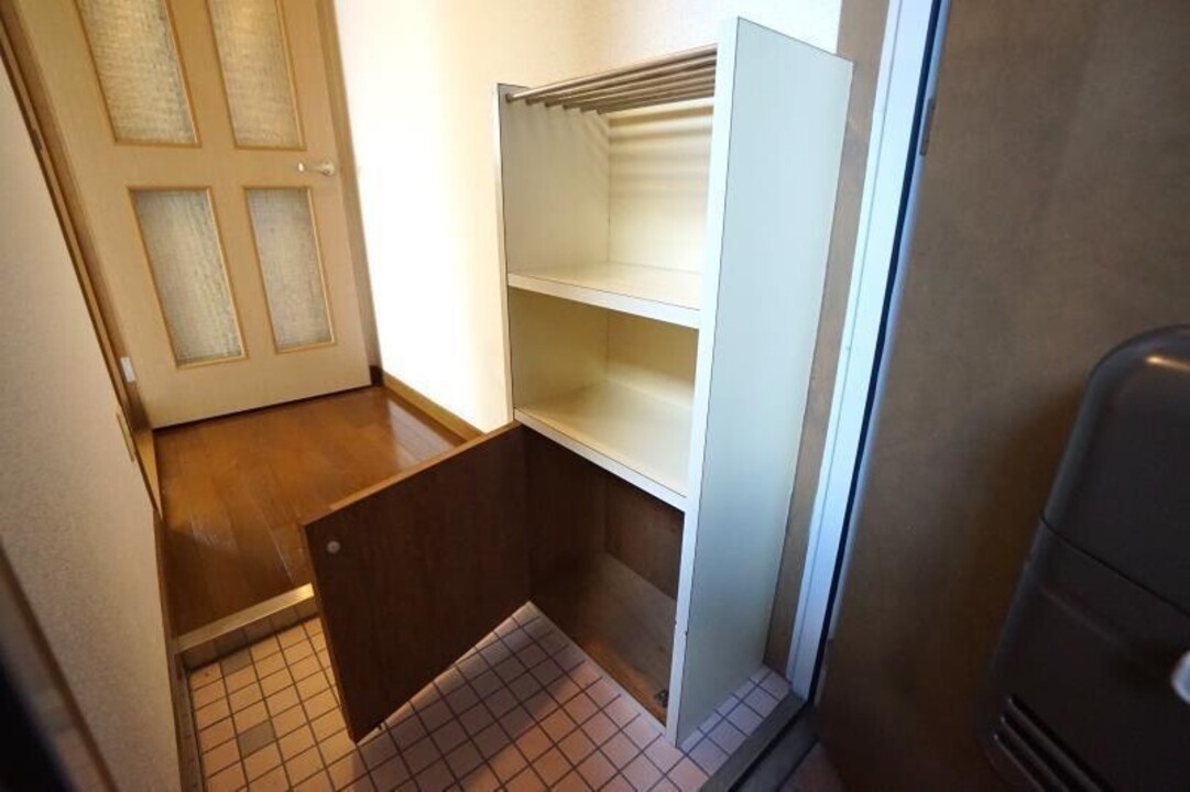シューズボックス
