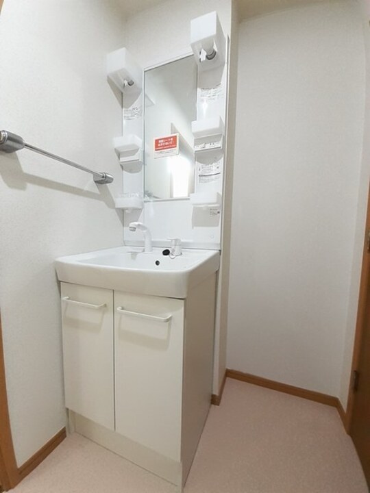 シャワー付洗面化粧台