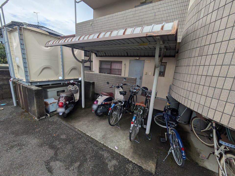駐輪場