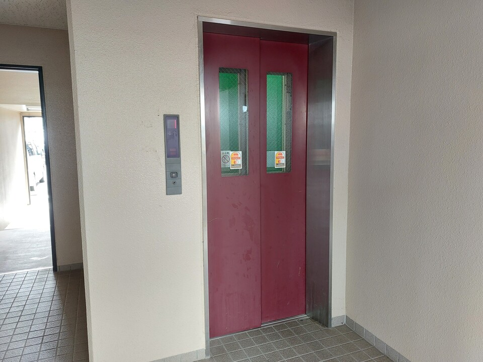 エレベーター