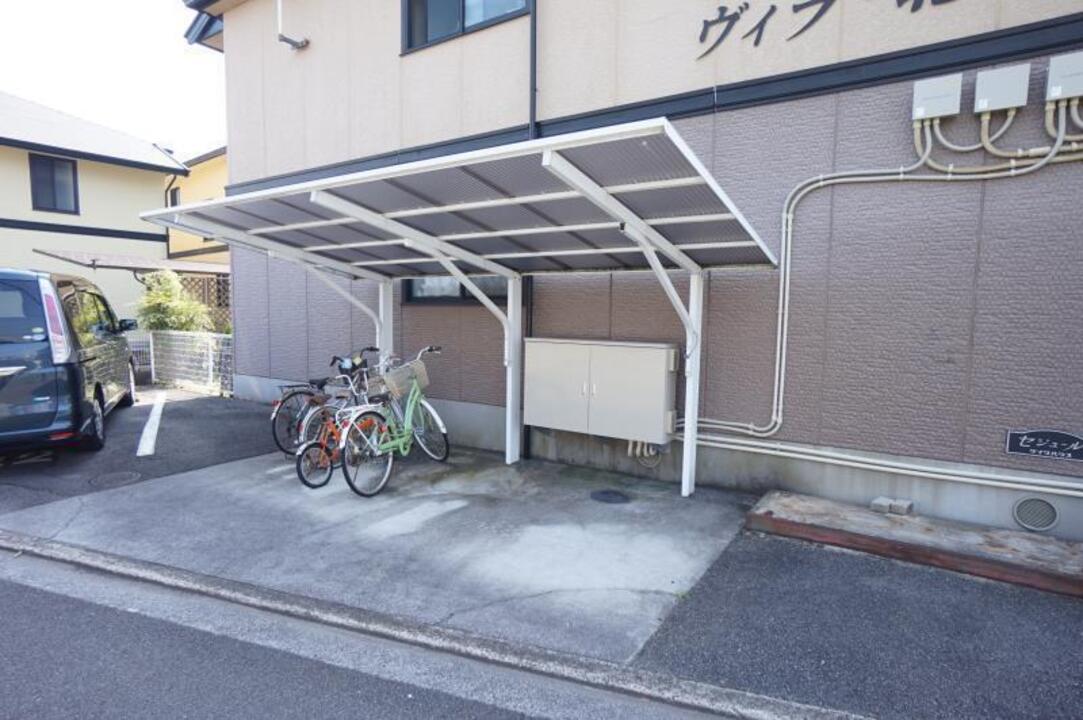 駐輪場