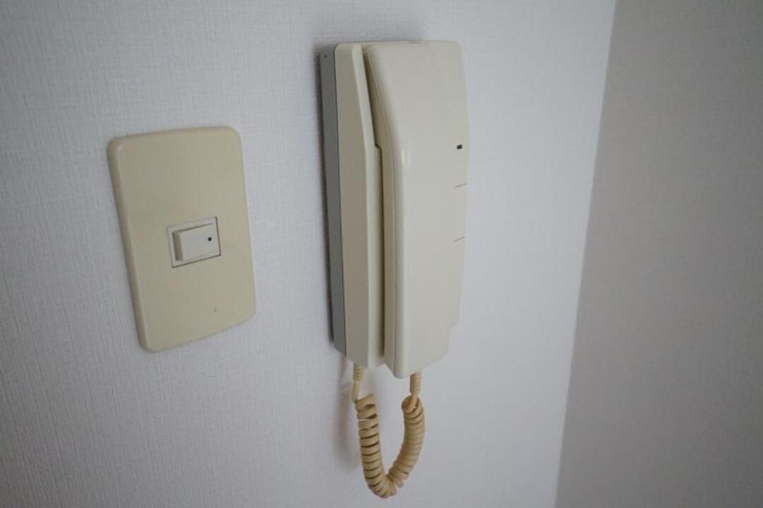 インターホン