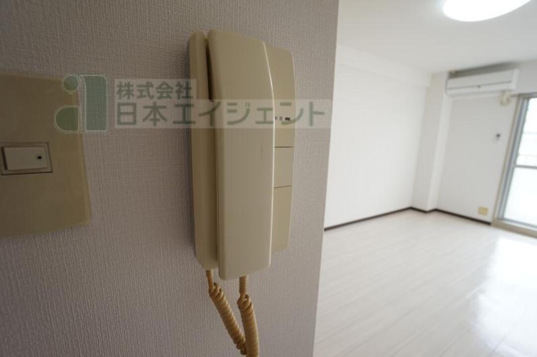 インターホン