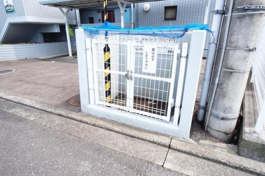 ゴミステーション