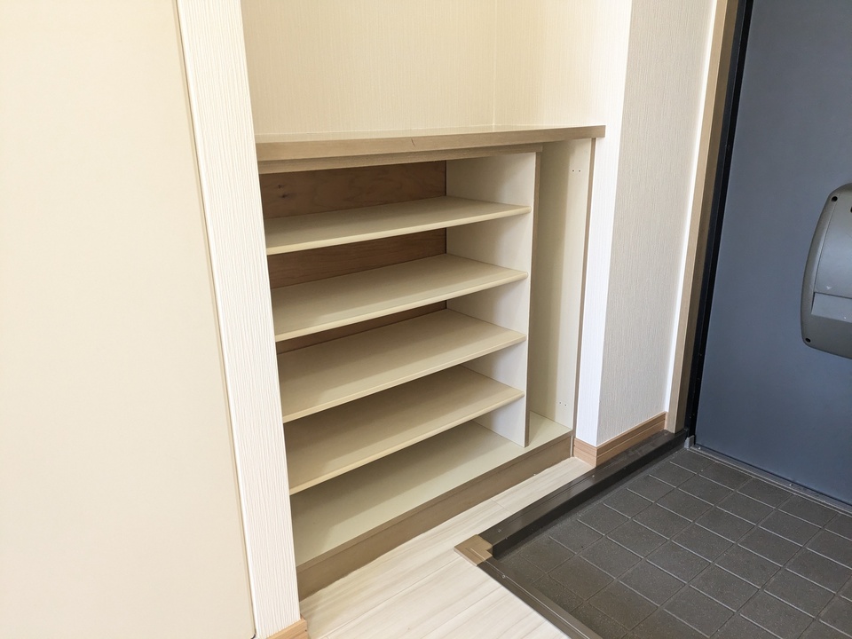 シューズボックス