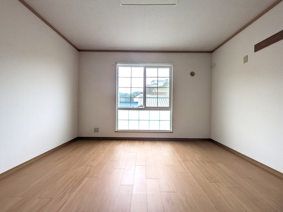 洋室8.0帖