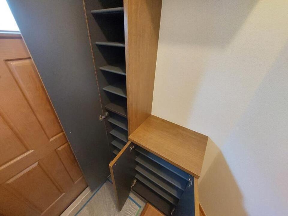 シューズボックス