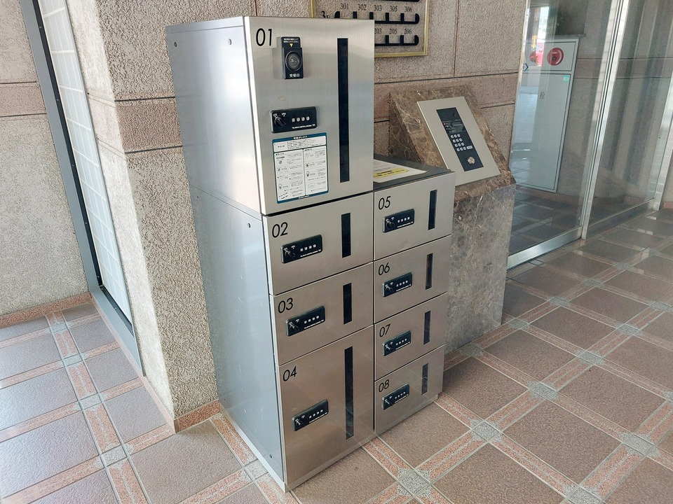 宅配ボックス