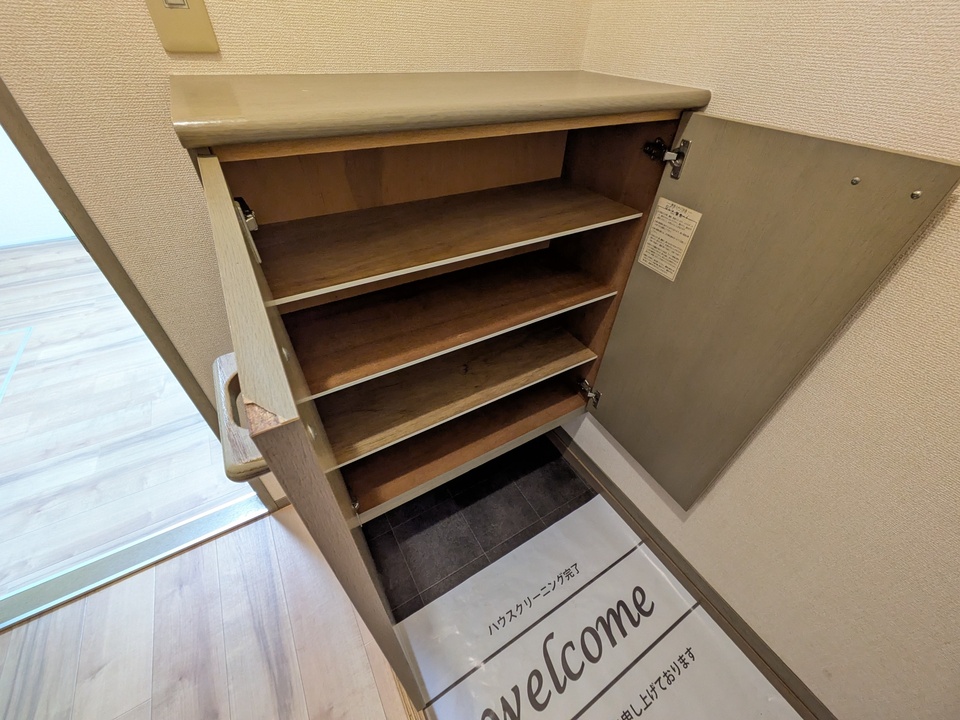 シューズボックス