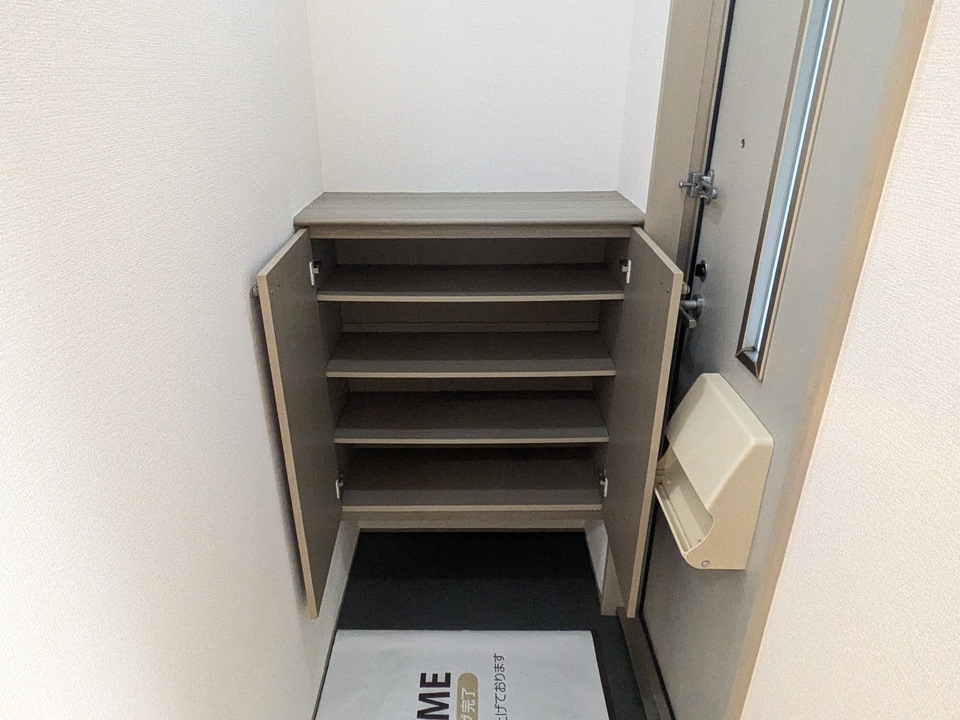 シューズボックス