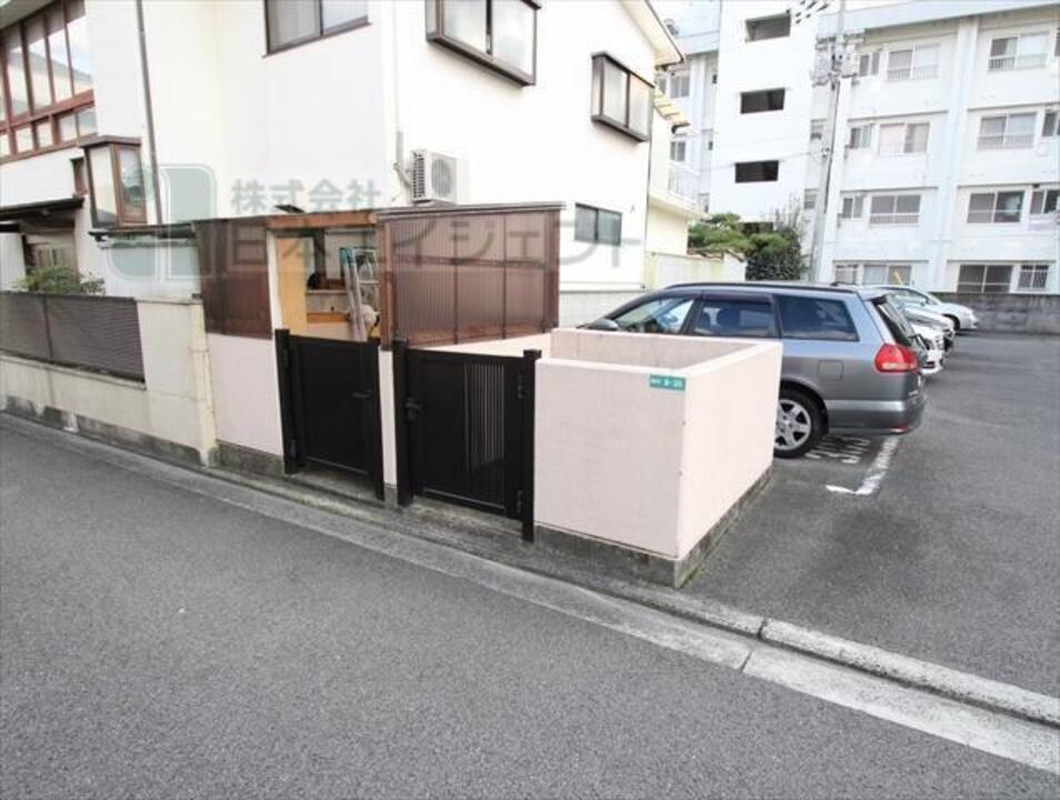 ゴミステーション