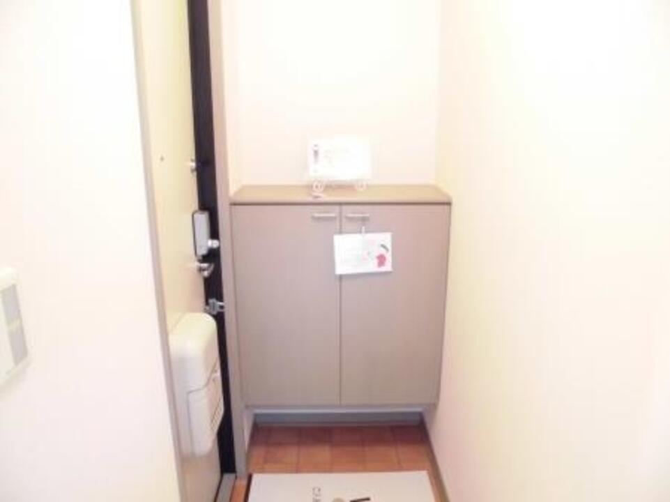 シューズボックス