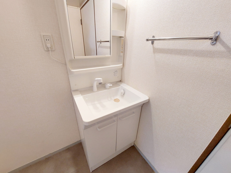 シャワー付洗面化粧台