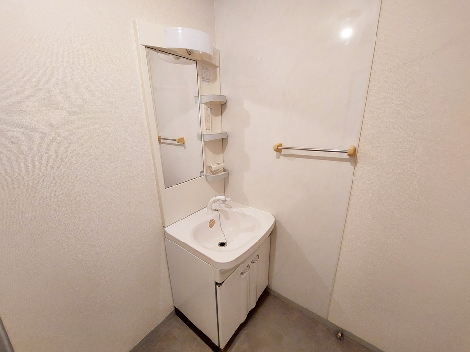 シャワー付洗面化粧台