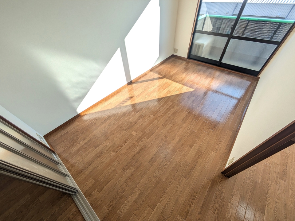 洋室（南東側）