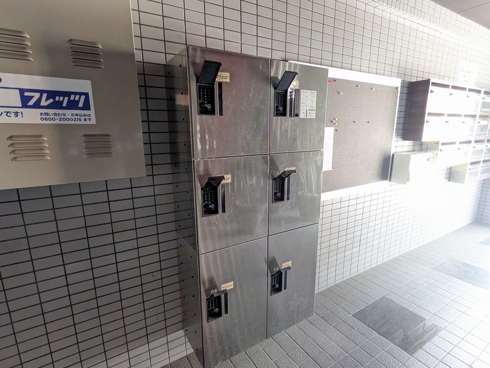 宅配ボックス