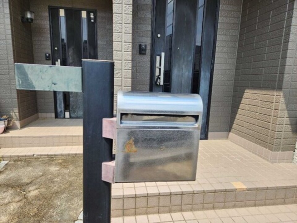ポスト