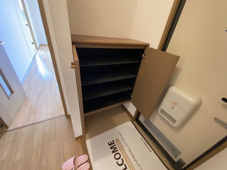 シューズボックス