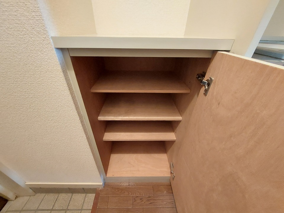 シューズボックス