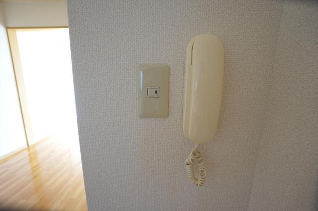 インターホン