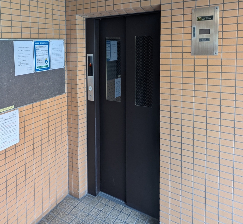エレベーター