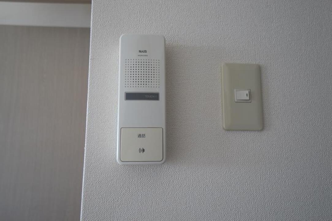 インターホン