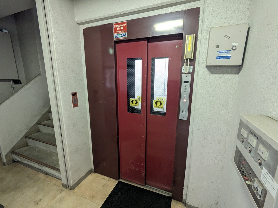 エレベーター