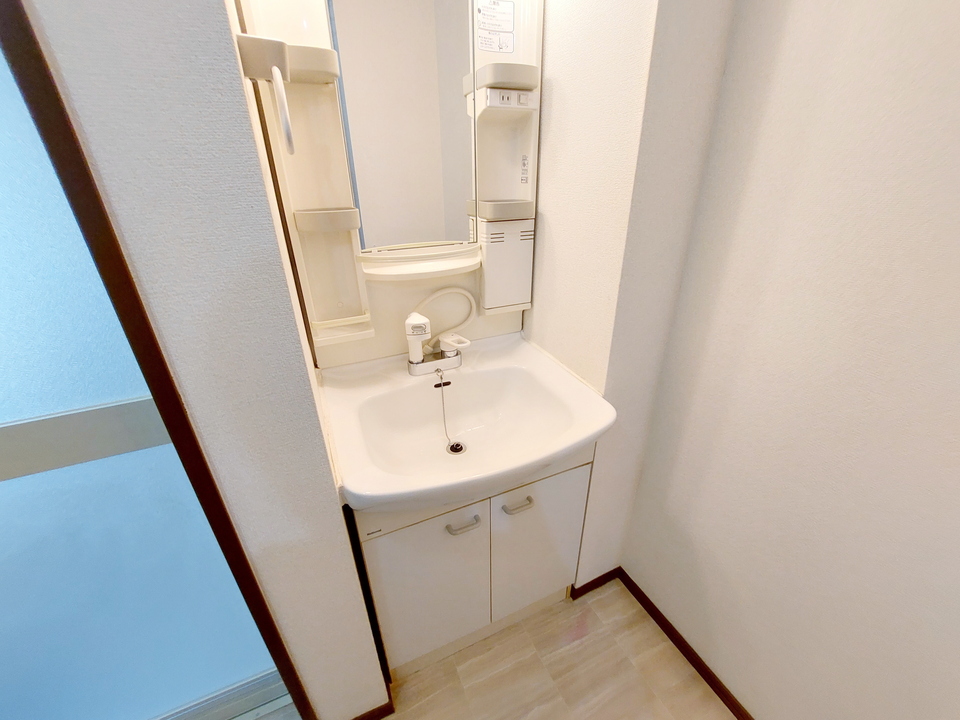 シャワー付洗面化粧台