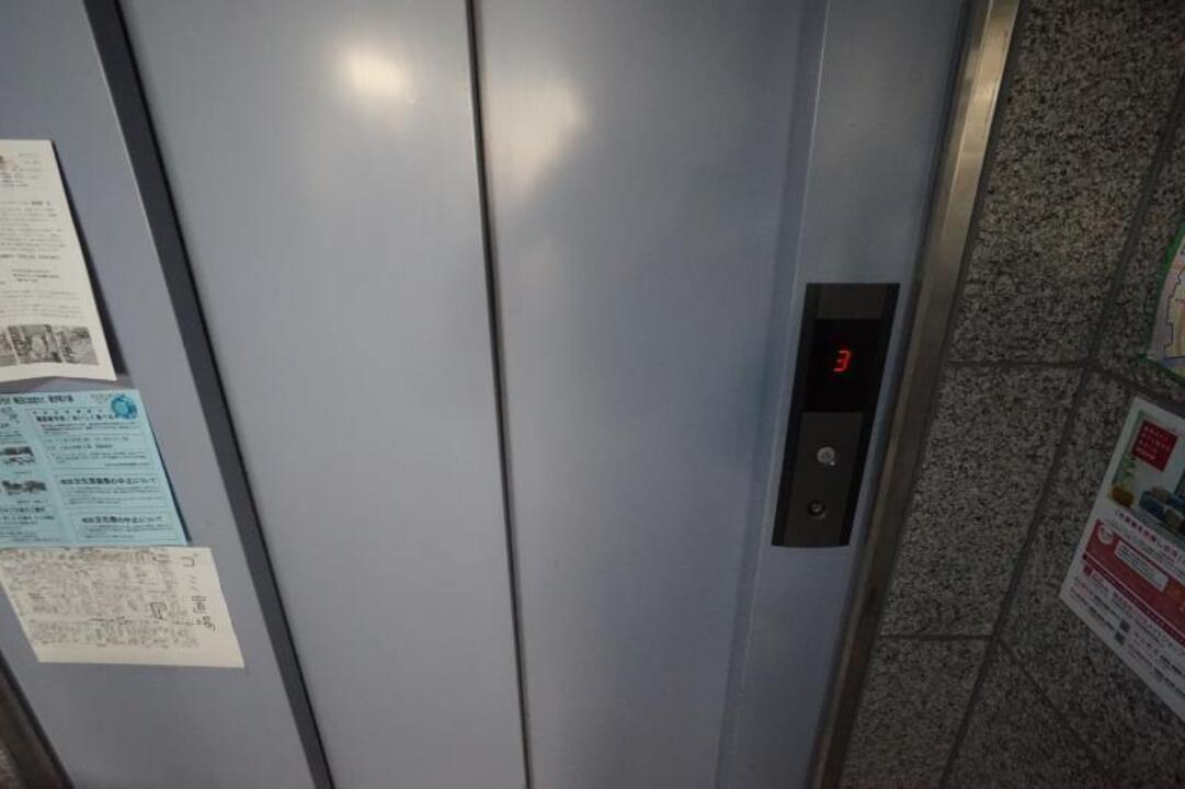エレベーター