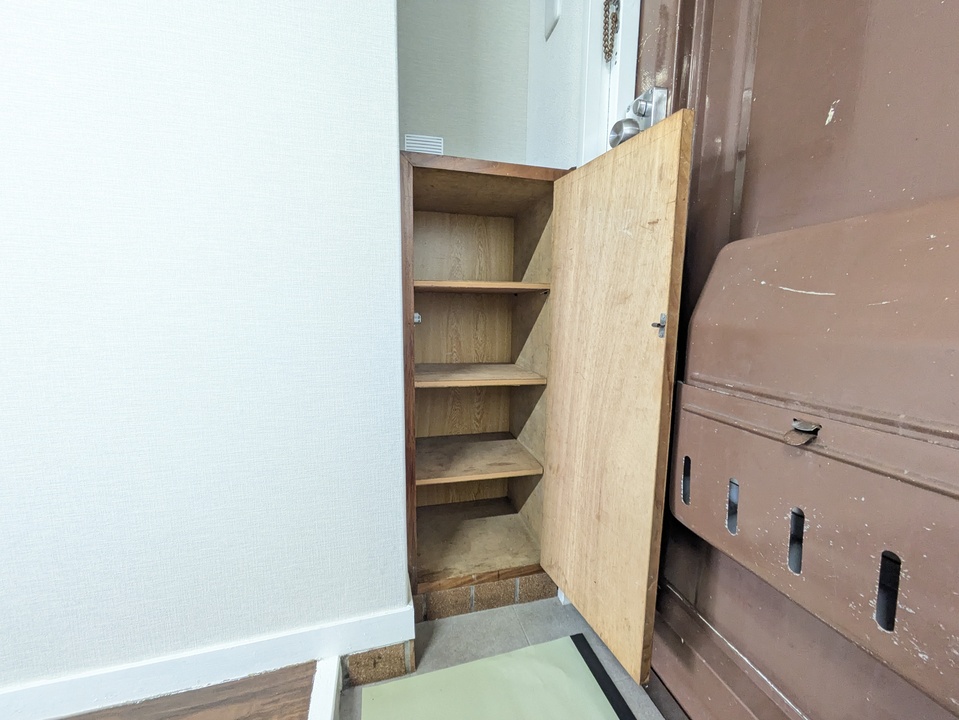 シューズボックス