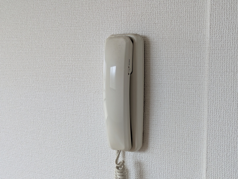 インターホン