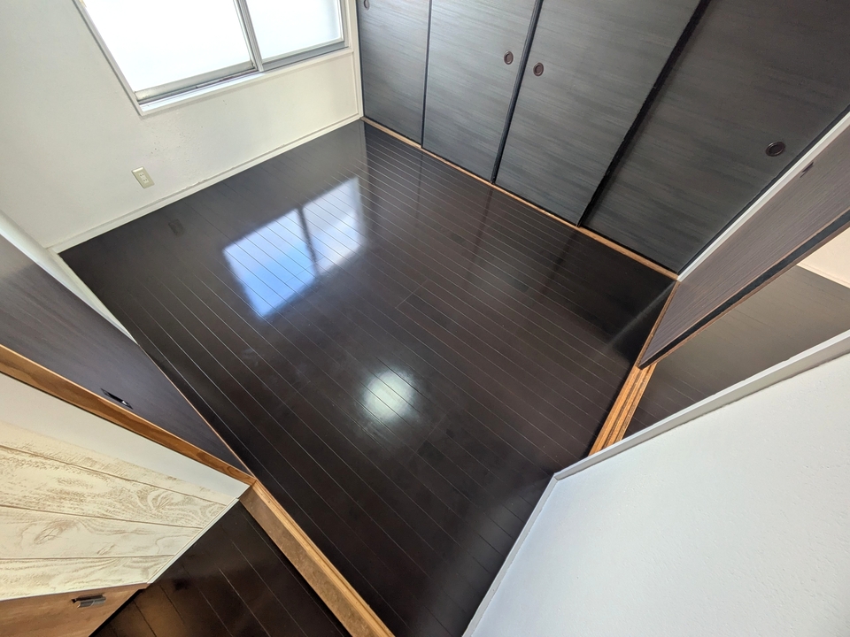 洋室（北東側）