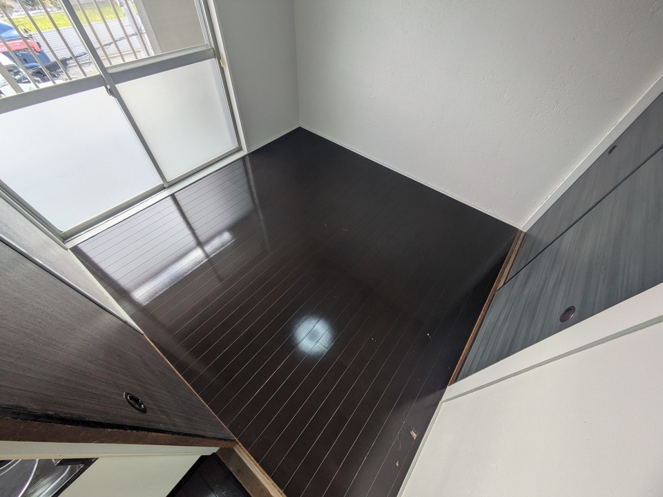 洋室（南西側）