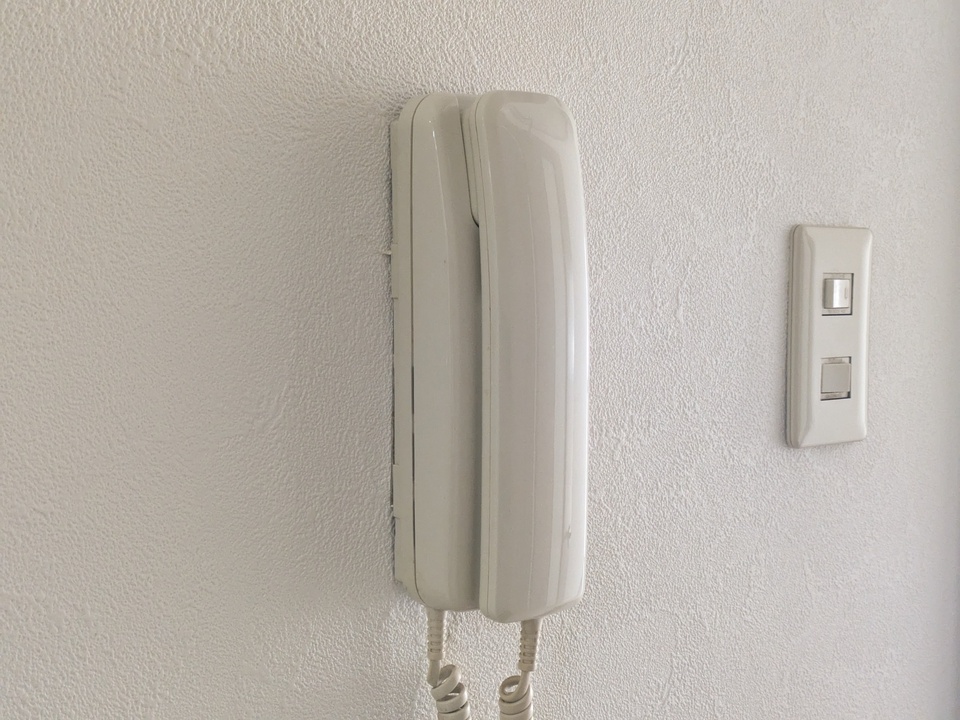 インターホン