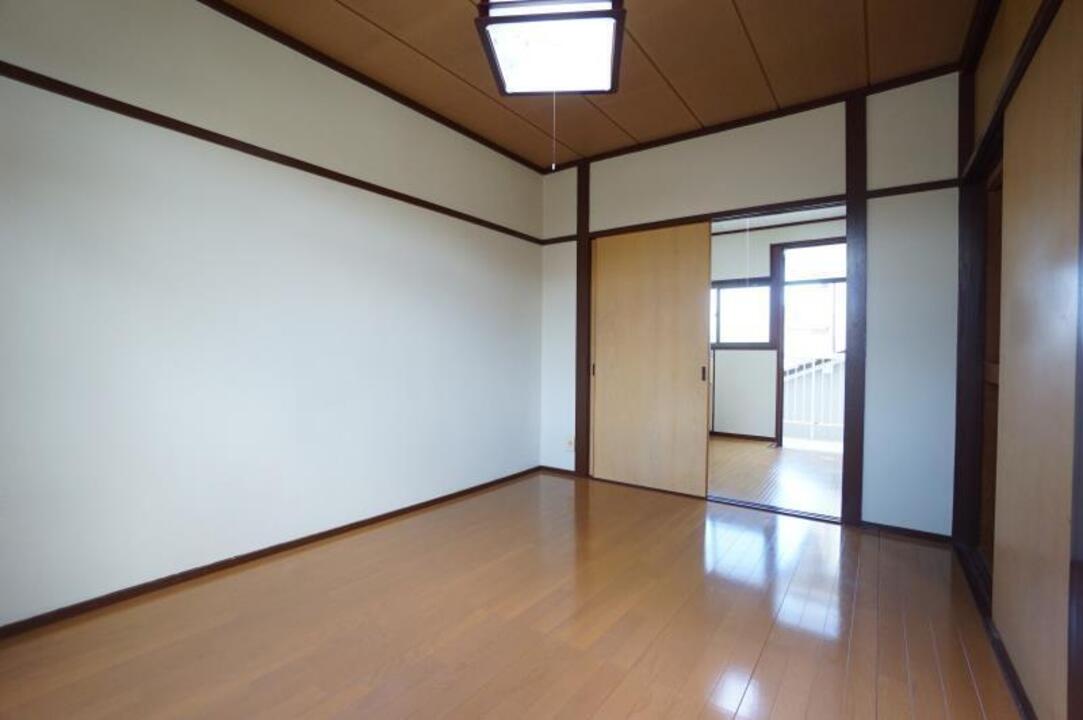 洋室