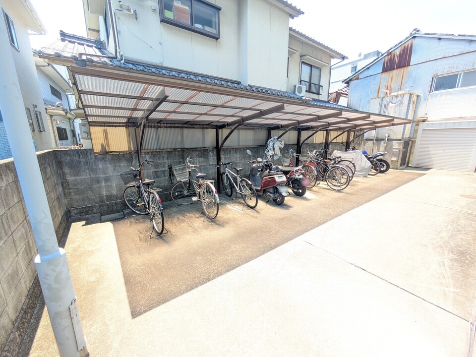 駐輪場