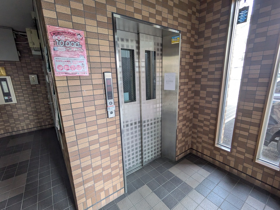 エレベーター