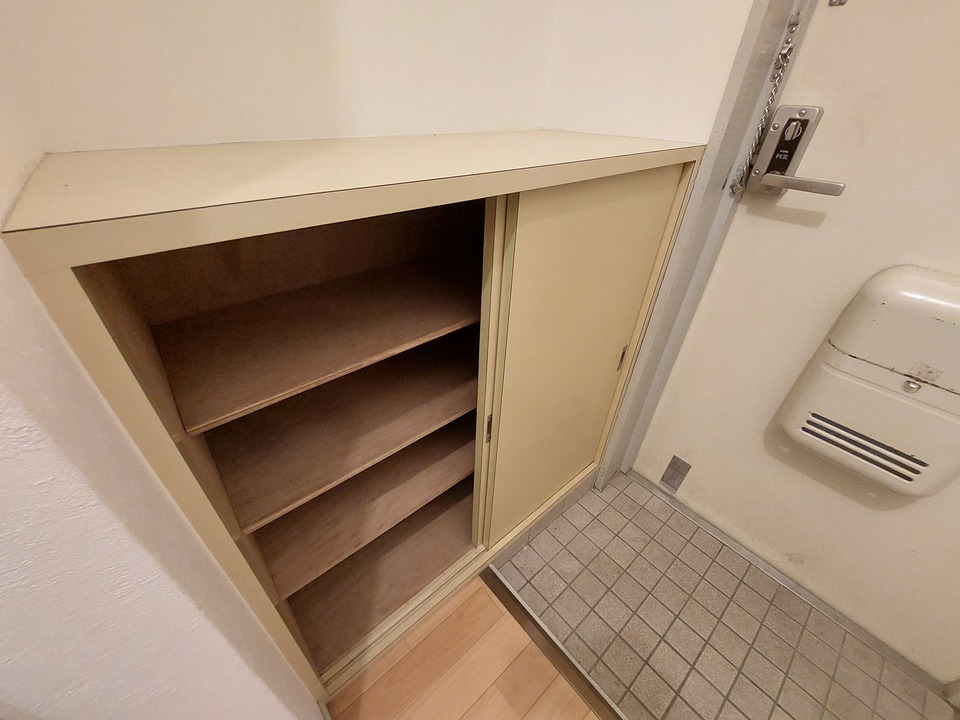 シューズボックス