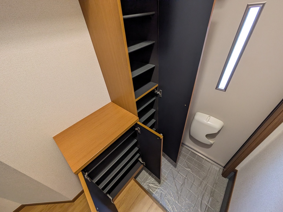 シューズボックス