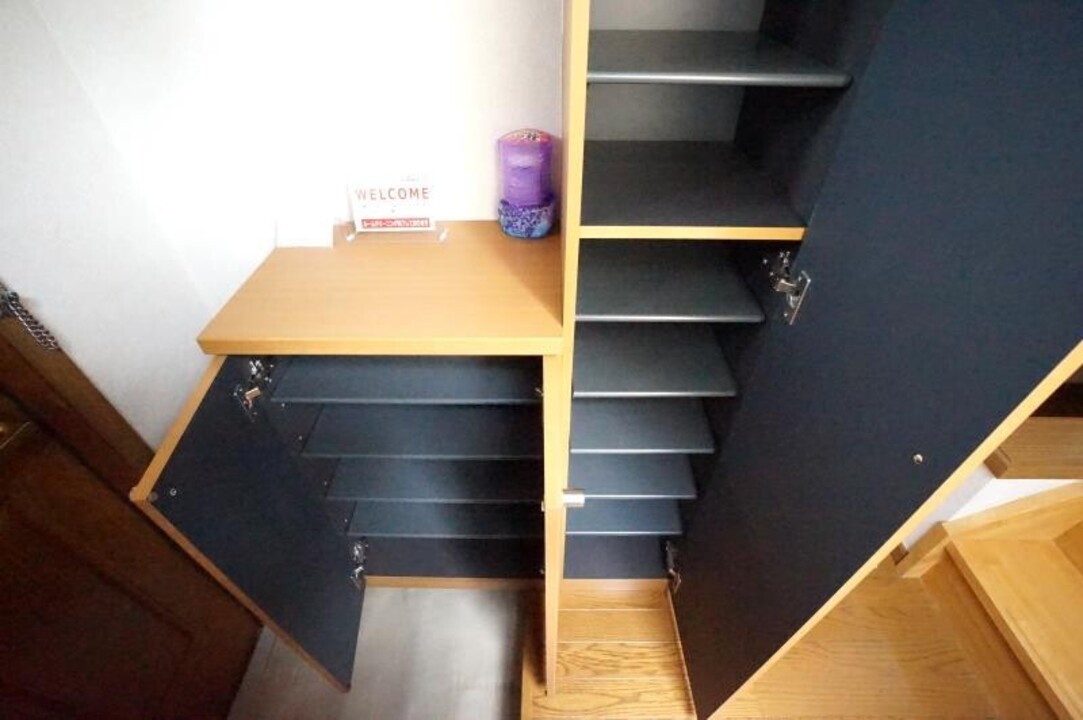 シューズボックス